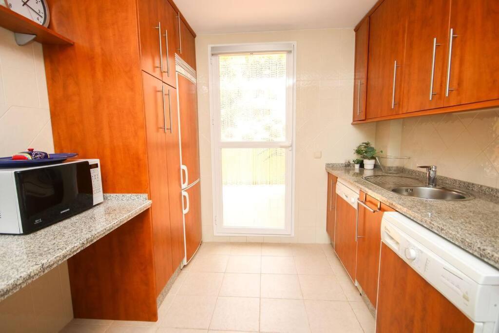 Lovely 2 Bedroom Apt Near Golf Los Lagos Elviria Marbella Luaran gambar