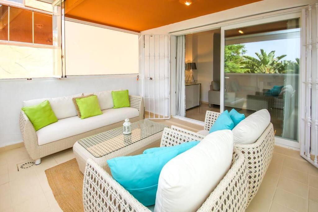 Lovely 2 Bedroom Apt Near Golf Los Lagos Elviria Marbella Luaran gambar