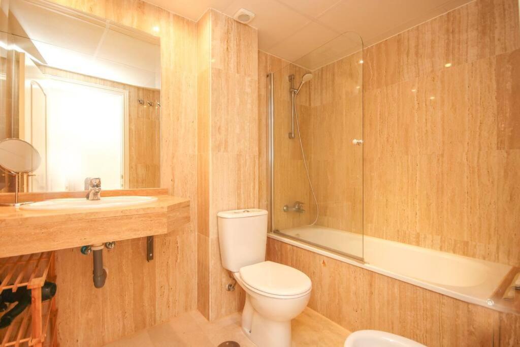 Lovely 2 Bedroom Apt Near Golf Los Lagos Elviria Marbella Luaran gambar