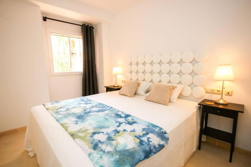 Lovely 2 Bedroom Apt Near Golf Los Lagos Elviria Marbella Luaran gambar