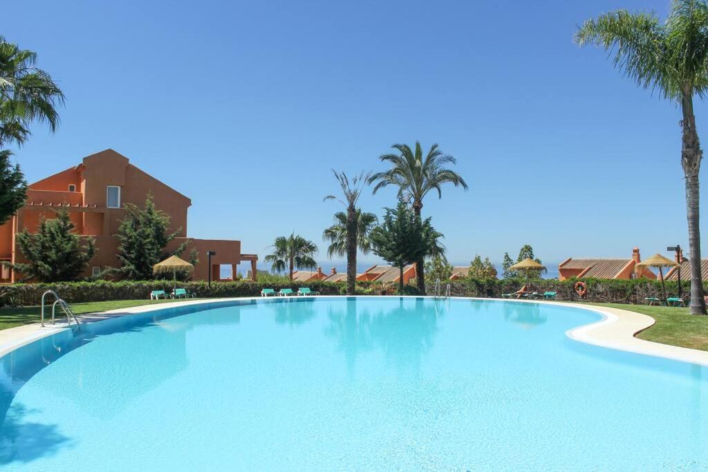 Lovely 2 Bedroom Apt Near Golf Los Lagos Elviria Marbella Luaran gambar