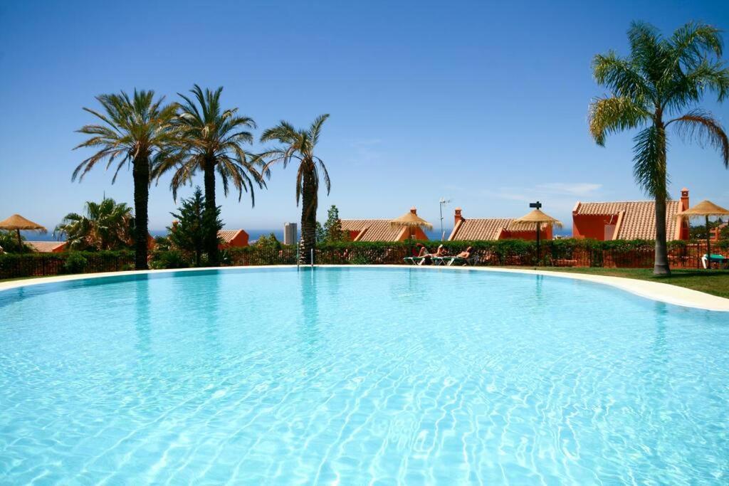 Lovely 2 Bedroom Apt Near Golf Los Lagos Elviria Marbella Luaran gambar