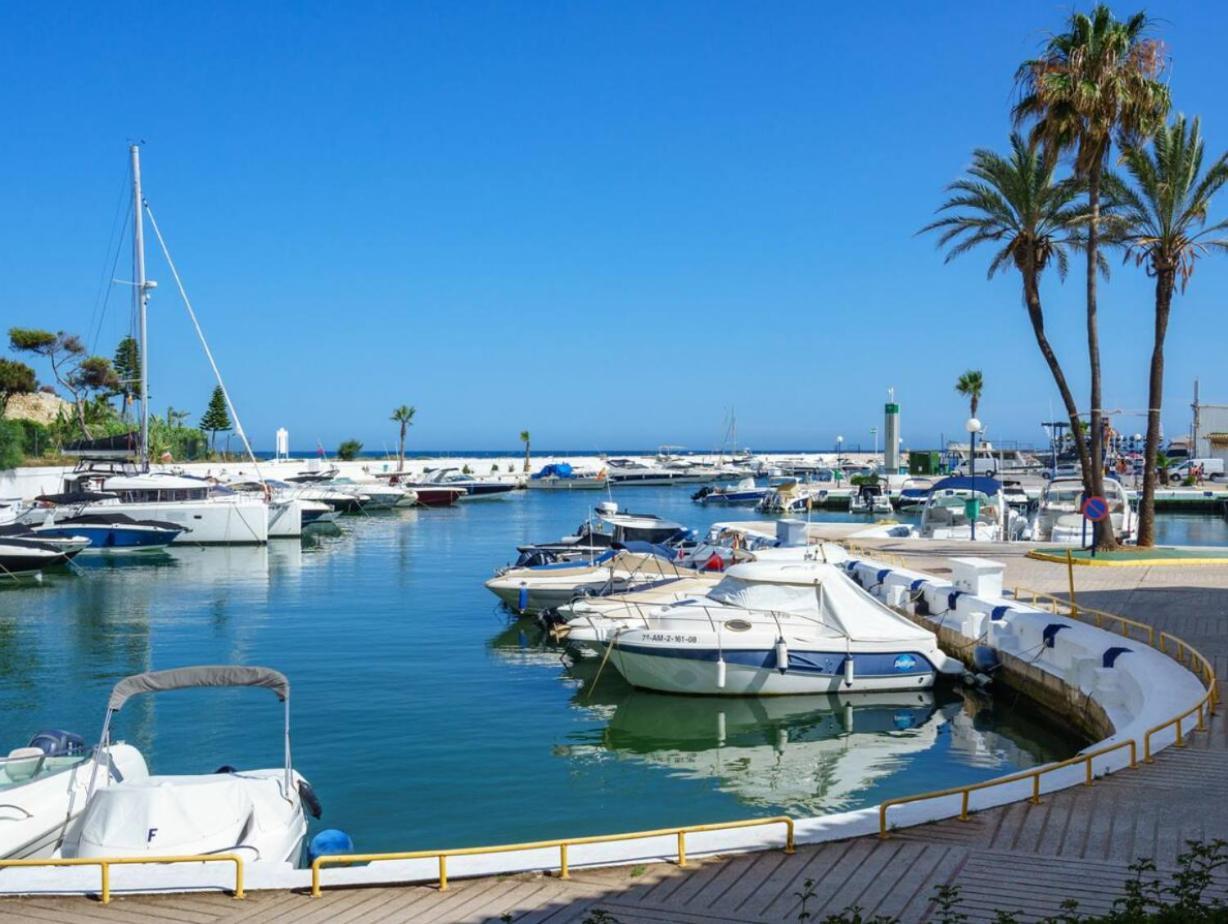 Lovely 2 Bedroom Apt Near Golf Los Lagos Elviria Marbella Luaran gambar